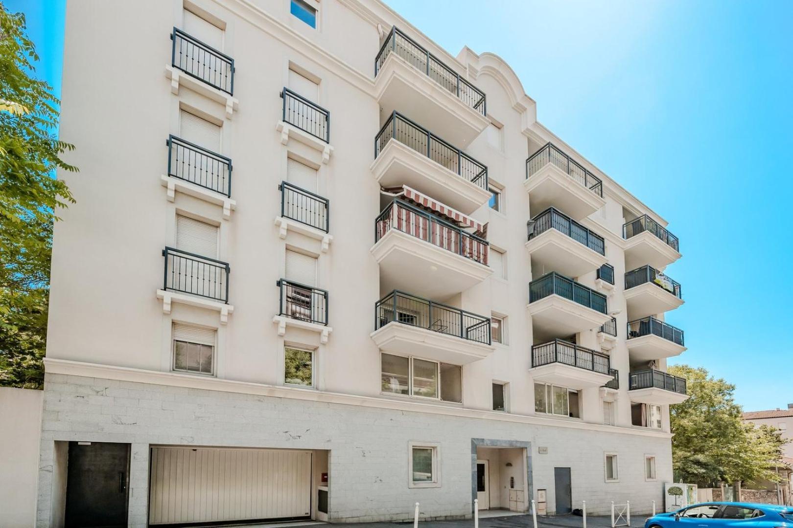 Appartamento Le Neroli T2 Dernier Etage Avec Terrasse Et Garage Tolone Esterno foto