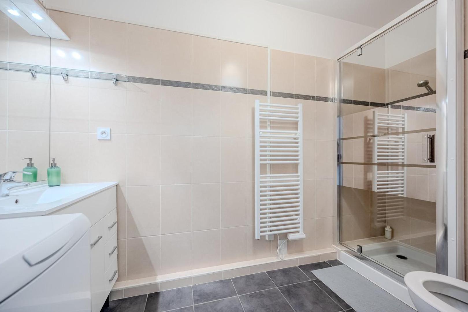 Appartamento Le Neroli T2 Dernier Etage Avec Terrasse Et Garage Tolone Esterno foto
